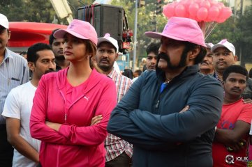 Celebs At Breast Cancer Awareness Walk
